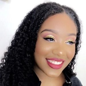 Meet your Posher, Quaneeka